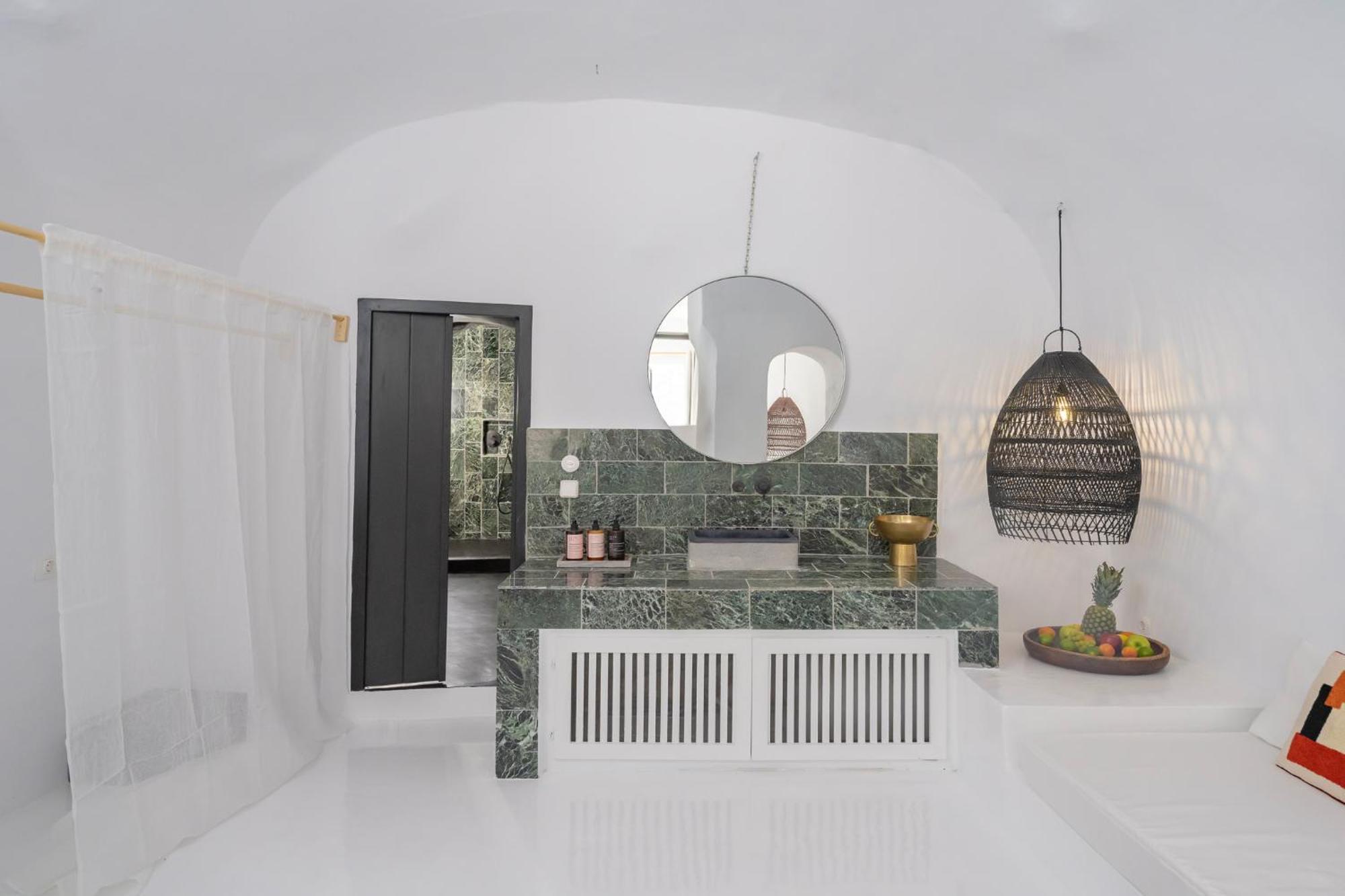 Sophia Luxury